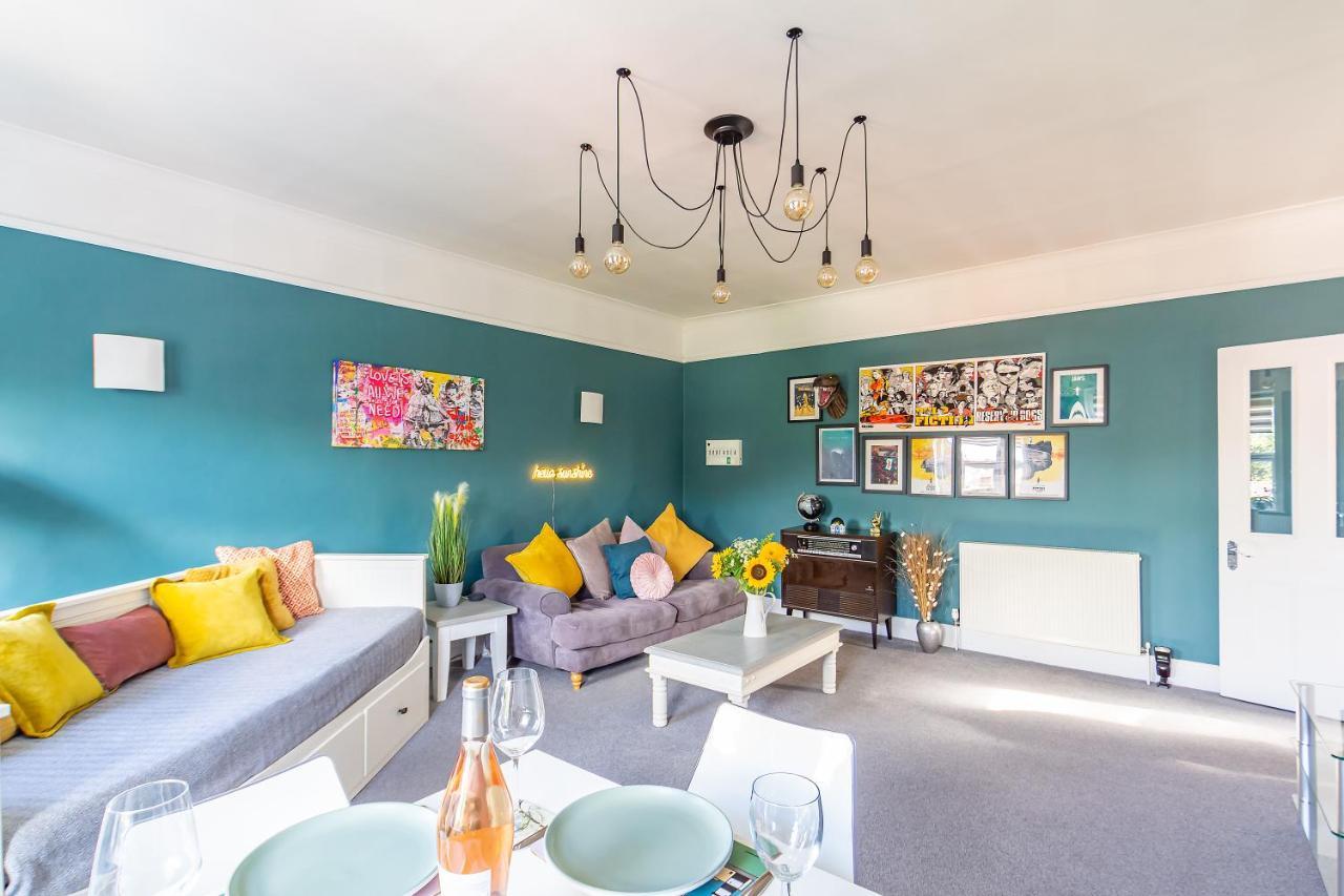 Spacious Split Level Flat In Great Location Portsmouth Exterior photo
